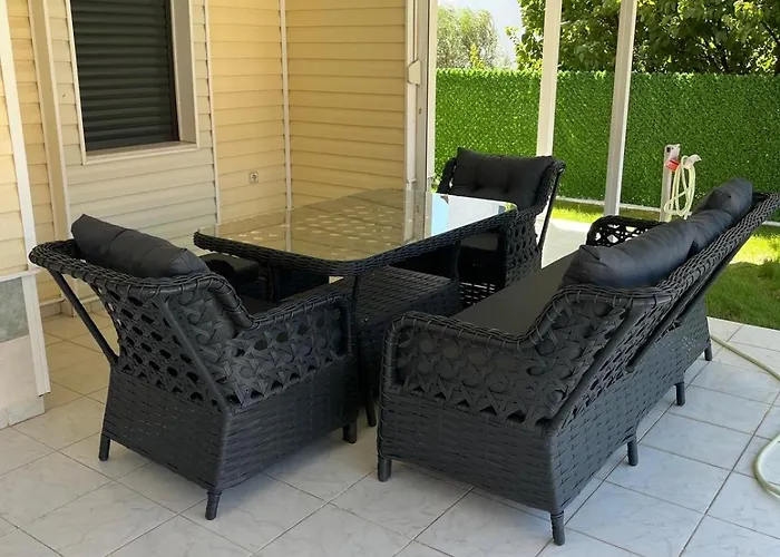 Old House With Pool *